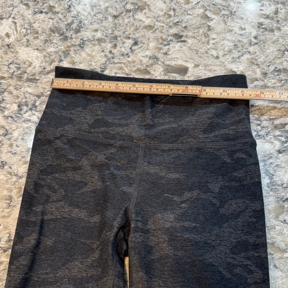 Vuori Clean Elevation Camo Leggings Black Gray Small S - Picture 4 of 13